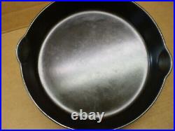 Vintage #9 Griswold 11 Cast Iron Skillet Fry Pan Small Block Logo Model 710-h