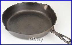 Vintage Arc Lodge Single-Notch Raised No 8 Cast Iron Skillet Restored Cond