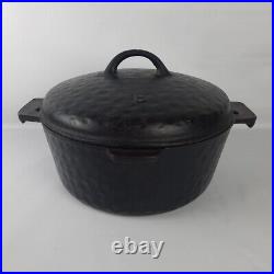 Vintage Cast Iron #8 Hammered Dutch Oven With Lid Unmarked