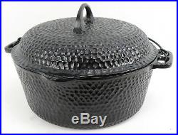 Vintage Cast Iron Chicago Hardware Foundry Hammered 5 QT Dutch Oven 88CA USA