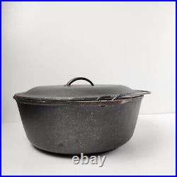 Vintage Cast Iron Dutch Oven with Basting Lid 13D USA No. 12