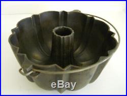 Vintage Cast Iron Griswold #965 Bundt/cake Pan