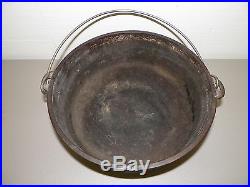 Vintage Cast Iron Short Legged Dutch Oven #12 With LID & Handle Heavy 12 1/2