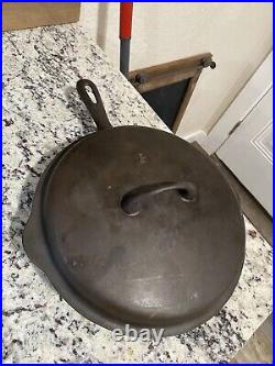 Vintage Cast Iron Unmarked Wagner Chicken Fryer Deep Skillet withSelf-Basting Lid