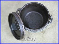 Vintage Discontinued Lodge #5 Cast Iron Dutch/Camp Oven 5CO with Lid 3 Footed