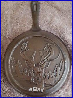 Vintage Earlier Style Lodge Wildlife Series Cast Iron Skillet (Whitetail Deer)