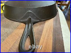 Vintage Early Victor Griswold #9 Cast Iron Skillet withHeat Ring #723 Restored