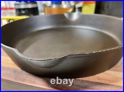 Vintage Early Victor Griswold #9 Cast Iron Skillet withHeat Ring #723 Restored