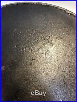 Vintage Early Wagner Sidney O #12 Cast Iron Skillet Arch Logo and Heat Ring
