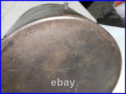 Vintage Erie 810 Flat Bottom Kettle Dutch Oven with Bail & Griswold Trivet