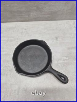 Vintage FAVORITE PIQUA Cast Iron Toy Skillet Block Logo Smooth Bottom Restored