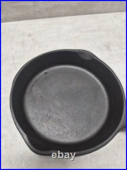 Vintage FAVORITE PIQUA Cast Iron Toy Skillet Block Logo Smooth Bottom Restored