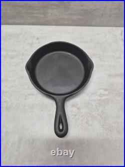 Vintage FAVORITE PIQUA Cast Iron Toy Skillet Block Logo Smooth Bottom Restored