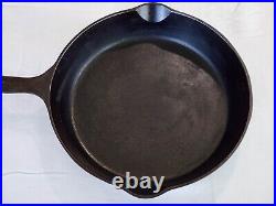 Vintage GRISWOLD Cast Iron SKILLET Frying Pan # 8 LARGE BLOCK LOGO 704E VTG