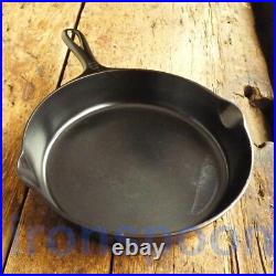 Vintage GRISWOLD Cast Iron SKILLET Frying Pan # 8 SMALL BLOCK LOGO Ironspoon