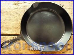 Vintage GRISWOLD Cast Iron SKILLET Frying Pan # 8 SMALL BLOCK LOGO Ironspoon