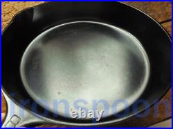 Vintage GRISWOLD Cast Iron SKILLET Frying Pan # 8 SMALL BLOCK LOGO Ironspoon