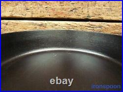 Vintage GRISWOLD Cast Iron SKILLET Frying Pan # 9 SMALL BLOCK LOGO Ironspoon