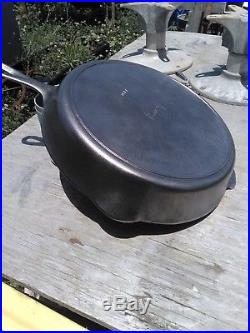 Vintage Griswold 12# 719 D Cast Iron Skillet Smoke Ring Clean