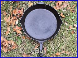 Vintage Griswold #12 Cast Iron Skillet with Large Block Logo & Heat Ring 719