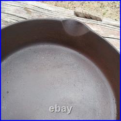 Vintage Griswold # 8 Cast Iron Skillet Frying Pan Large Logo 704 E No Wobble