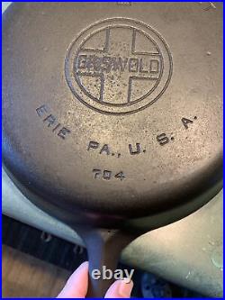 Vintage Griswold Cast Iron #8 704 Level Cleaned/Seasoned