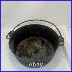 Vintage Griswold Cast Iron Dutch Over ERIE 10 835 with Lid