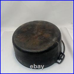 Vintage Griswold Cast Iron Dutch Over ERIE 10 835 with Lid
