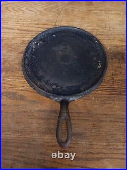 Vintage Griswold Cast Iron No. 8 Griddle 738a