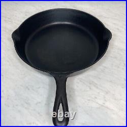 Vintage Griswold Cast Iron Skillet #9 with Heat Ring 710K 1920s 1930s -11