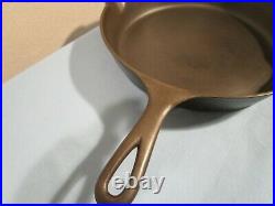 Vintage Griswold ERIE 710D Cast iron Skillet/Pan (RARE) HTF