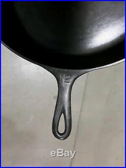 Vintage Griswold No 12 Small Logo 719D Cast Iron Skillet Great Cleaned Seasoned