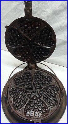 Vintage Griswold No. 18 Hearts & Stars Cast Iron Waffle & Low Base No Reserve