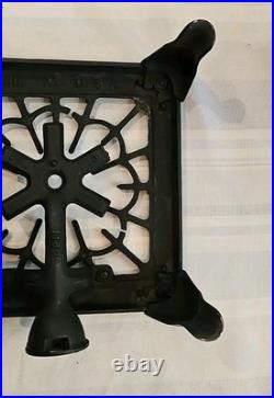 Vintage Griswold No. 402 Cast Iron Dual Burner Camp Stove excellent. Free ship