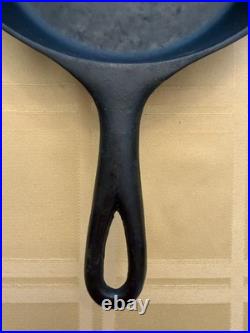 Vintage Griswold No. 5 Cast Iron Skillet 724L, Erie Slant Logo with Heat Ring