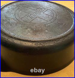 Vintage Griswold No. 5 Cast Iron Skillet 724L, Erie Slant Logo with Heat Ring