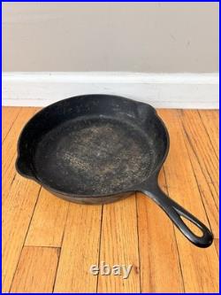 Vintage Griswold No 9 (710H) Cast Iron Skillet Sits Flat Unrestored 11