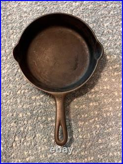 Vintage Javelin P-105 szie 5 Cast Iron Skillet Pan Made in Canada