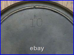 Vintage LODGE 3-Notch #10 Cast Iron SKILLET