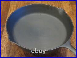 Vintage LODGE 3-Notch #10 Cast Iron SKILLET