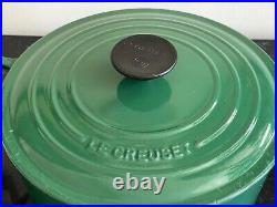 Vintage Le Creuset France Cast Iron #24 Green Round Dutch Oven Grill Bottom