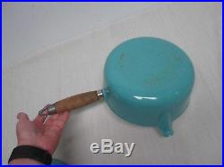 Vintage Le Creuset Turquoise Blue 2 Quart Spouted Covered Sauce Pan #20