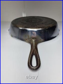 Vintage No. 8 GRISWOLD Cast Iron SKILLET Frying Pan LARGE BLOCK LOGO 704 H