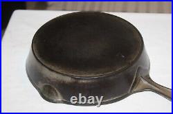 Vintage OLD Wagner Arc Logo No. 7 Cast Iron Skillet withHeat Ring Sits Flat