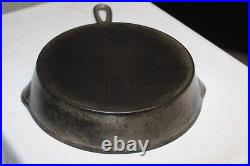 Vintage OLD Wagner Arc Logo No. 7 Cast Iron Skillet withHeat Ring Sits Flat