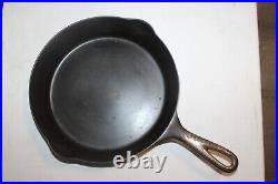 Vintage OLD Wagner Arc Logo No. 7 Cast Iron Skillet withHeat Ring Sits Flat