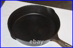 Vintage OLD Wagner Arc Logo No. 7 Cast Iron Skillet withHeat Ring Sits Flat