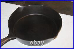 Vintage OLD Wagner Arc Logo No. 7 Cast Iron Skillet withHeat Ring Sits Flat