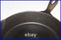 Vintage OLD Wagner Arc Logo No. 7 Cast Iron Skillet withHeat Ring Sits Flat