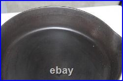 Vintage OLD Wagner Arc Logo No. 7 Cast Iron Skillet withHeat Ring Sits Flat